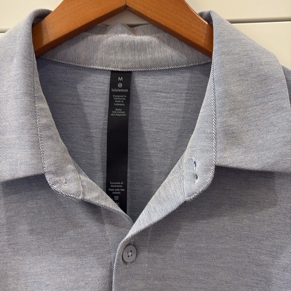 Lululemon Commission Button Down Shirt W/Zippered Pocket—Like New—Casual—M - Picture 5 of 12
